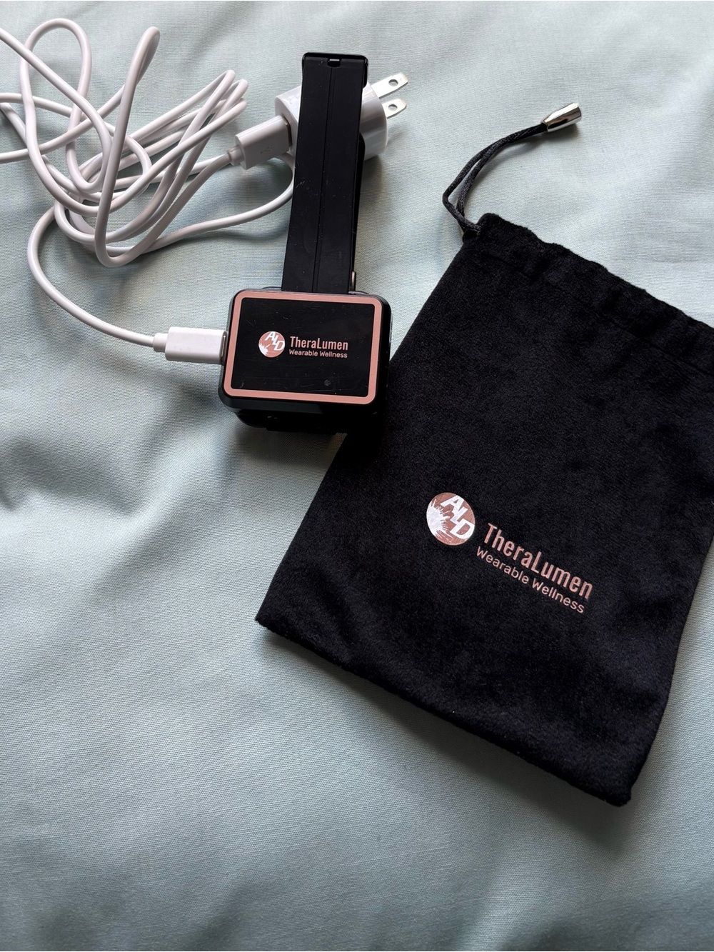 TheraLumen Wearable Red Light Wellness Device — like new